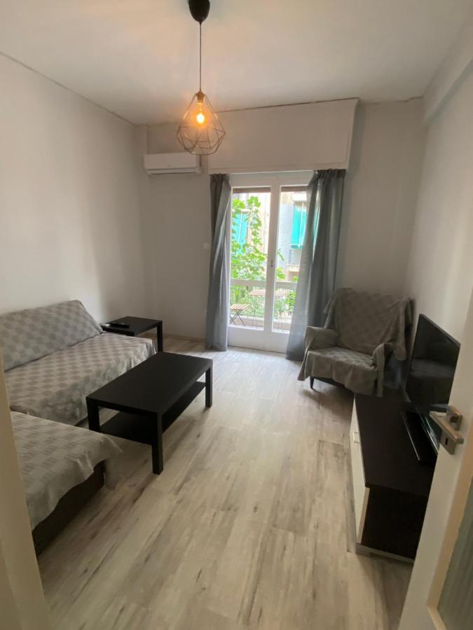 Lovely Apartment/1Bedroom Next To Metro Atina Dış mekan fotoğraf